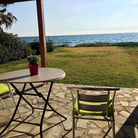 Serenity Beach House Surfer Haven Holiday home Larnaca