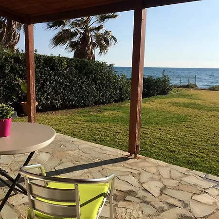 Serenity Beach House Surfer Haven *