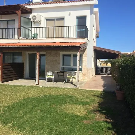 Serenity Beach House Surfer Haven بيت للعطل *