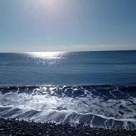 بيت للعطل Serenity Beach House Surfer Haven *